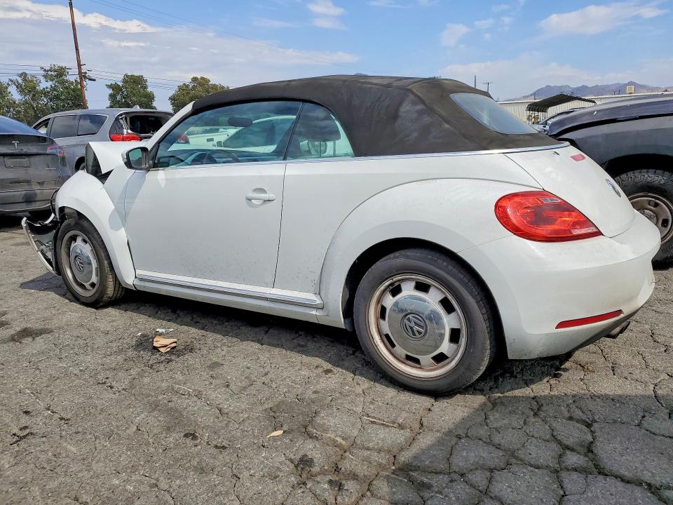 2015 Volkswagen Beetle მანქანა იყიდება აუქციონზე, vin: 3VW517AT9FM809651, აუქციონის ნომერი: 58324626