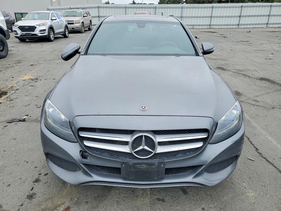 2018 Mercedes-benz C მანქანა იყიდება აუქციონზე, vin: 55SWF4JB2JU247571, აუქციონის ნომერი: 58732226