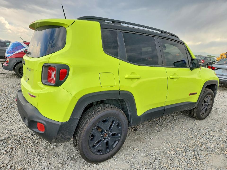 59210066 :رقم المزاد ، ZACCJBCBXJPH42629 vin ، 2018 Jeep Renegade مزاد بيع