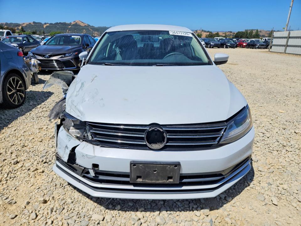 56473126 :رقم المزاد ، 3VW2B7AJ5HM235986 vin ، 2017 Volkswagen Jetta مزاد بيع