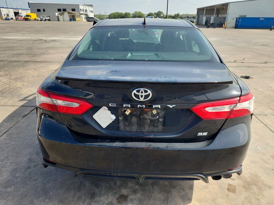 85447985 :رقم المزاد ، 4T1B11HK9KU192978 vin ، 2019 Toyota Camry مزاد بيع