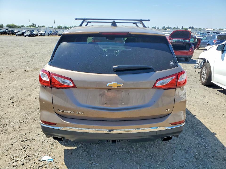 Продажа на аукционе авто 2018 Chevrolet Equinox, vin: 2GNAXKEX2J6172984, номер лота: 57601026