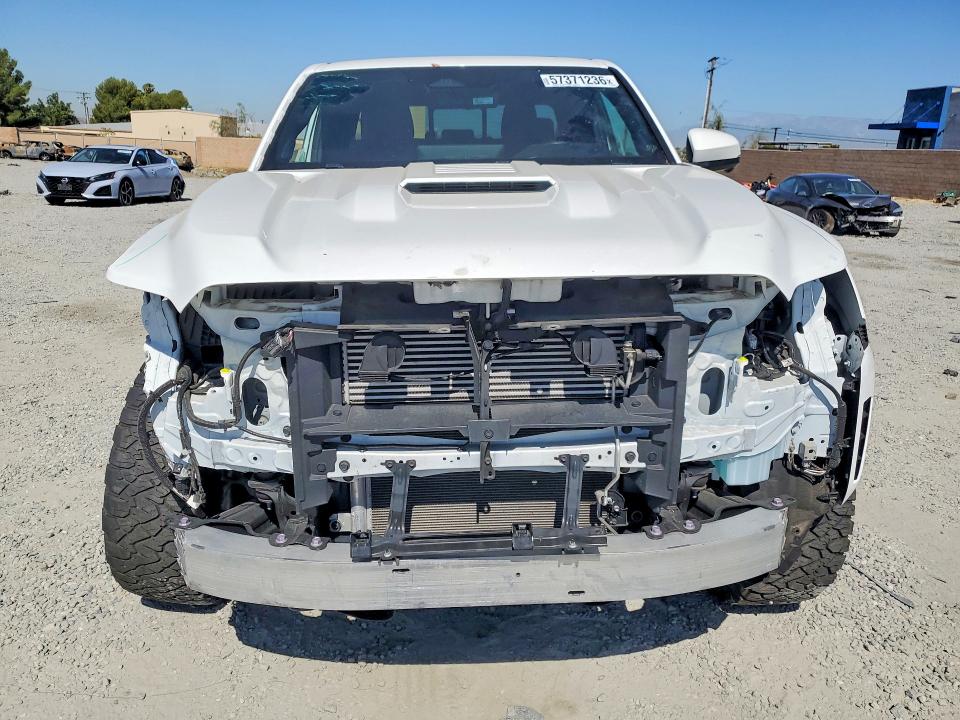 57371236 :رقم المزاد ، 3TMLB5JN4RM026464 vin ، 2024 Toyota Tacoma مزاد بيع