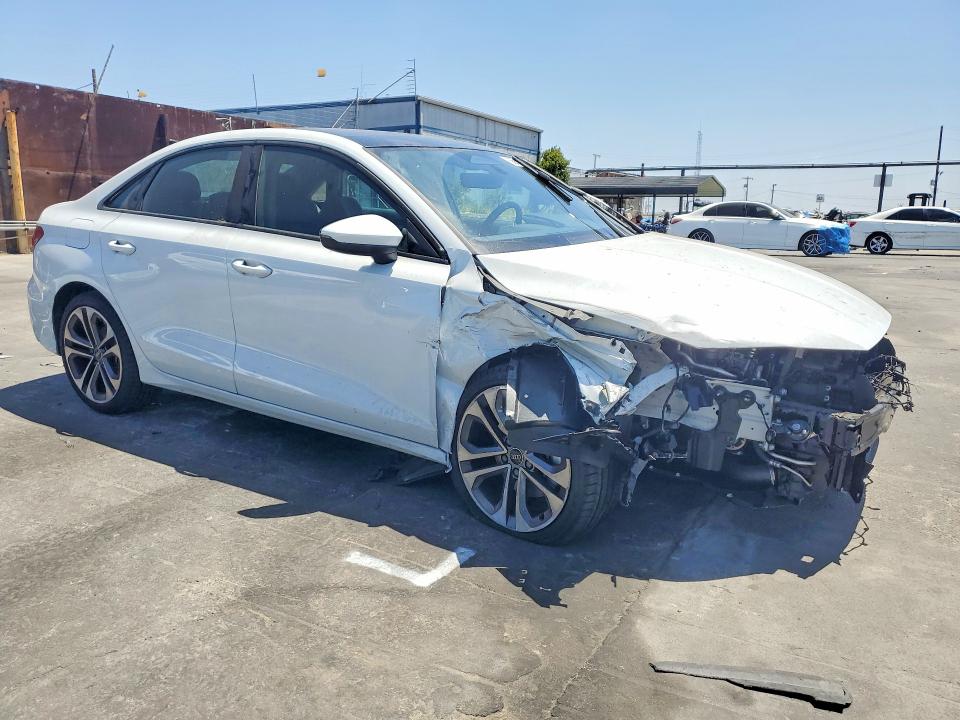 56698876 :رقم المزاد ، WAUGUDGY9TA024489 vin ، 2026 Audi A3 مزاد بيع