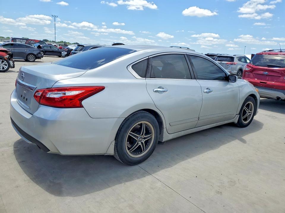 Продаж на аукціоні авто 2017 Nissan Altima, vin: 1N4AL3AP9HN340695, номер лоту: 55625866