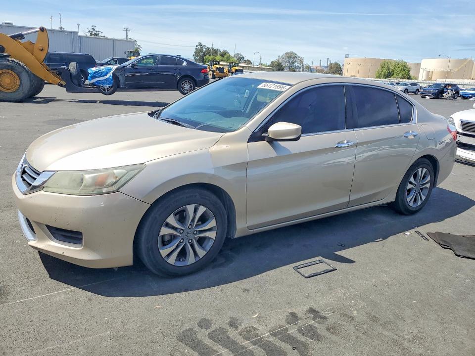 Продажа на аукционе авто 2015 Honda Accord, vin: 1HGCR2F33FA174360, номер лота: 56121996