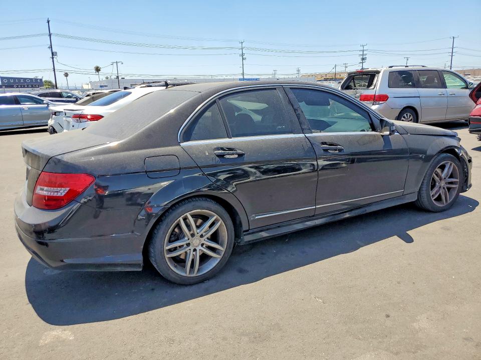 Продажа на аукционе авто 2014 Mercedes-benz C, vin: WDDGF4HB1ER305199, номер лота: 57034736