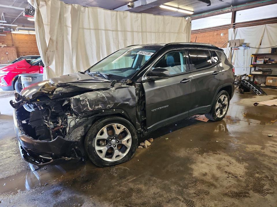 56437236 :رقم المزاد ، 3C4NJDCB6JT470285 vin ، 2018 Jeep Compass مزاد بيع