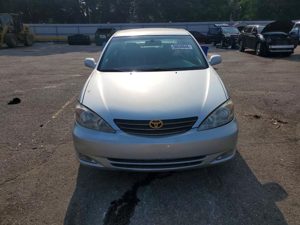 58636046 :رقم المزاد ، 4T1BE32K74U856657 vin ، 2004 Toyota Camry مزاد بيع