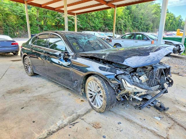 58553706 :رقم المزاد ، WBA13BJ01MCF62337 vin ، 2021 Bmw 530 مزاد بيع