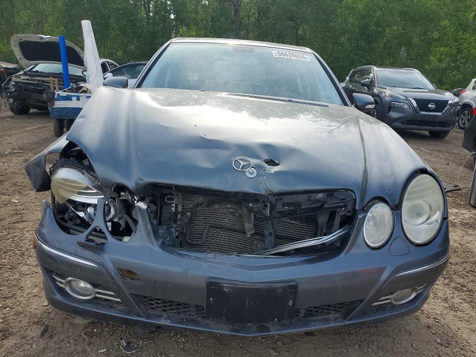 56638056 :رقم المزاد ، WDBUF87X68B243067 vin ، 2008 Mercedes-benz E مزاد بيع