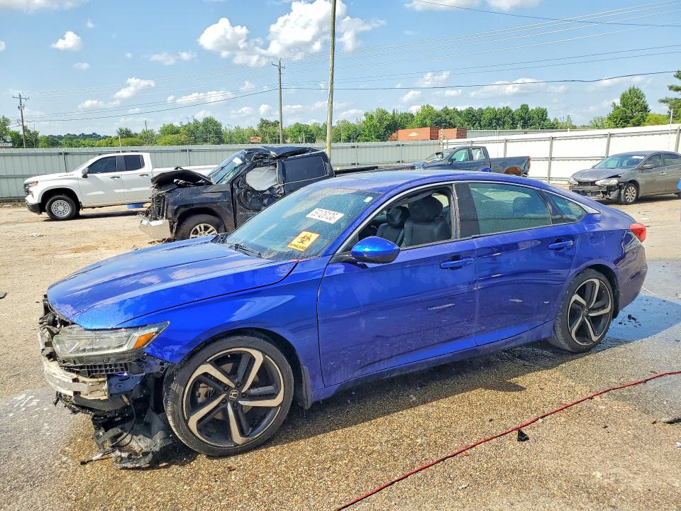 Продаж на аукціоні авто 2018 Honda Accord, vin: 1HGCV1F39JA223611, номер лоту: 59126136