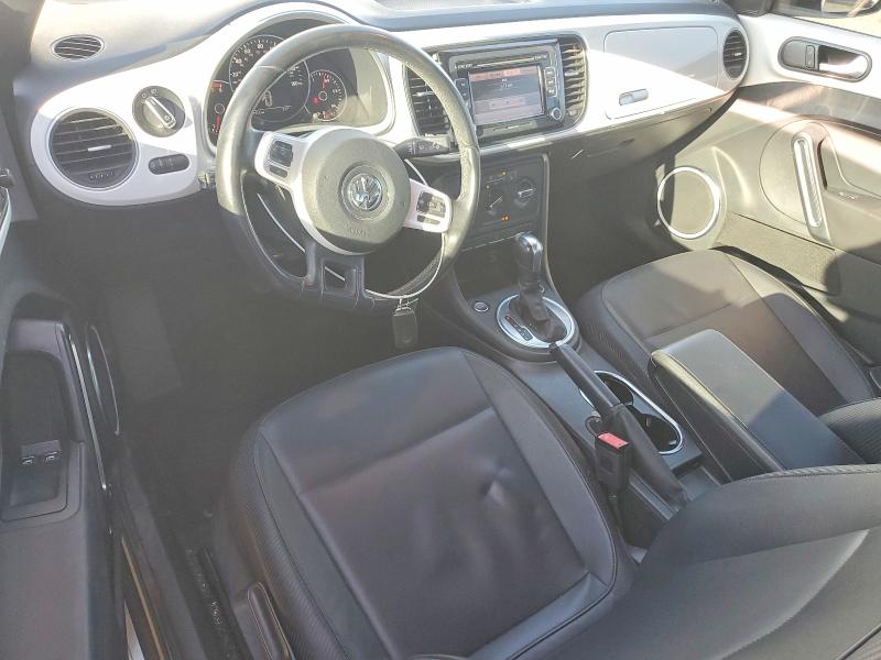 85603125 :رقم المزاد ، 3VWJP7ATXCM610424 vin ، 2012 Volkswagen Beetle مزاد بيع