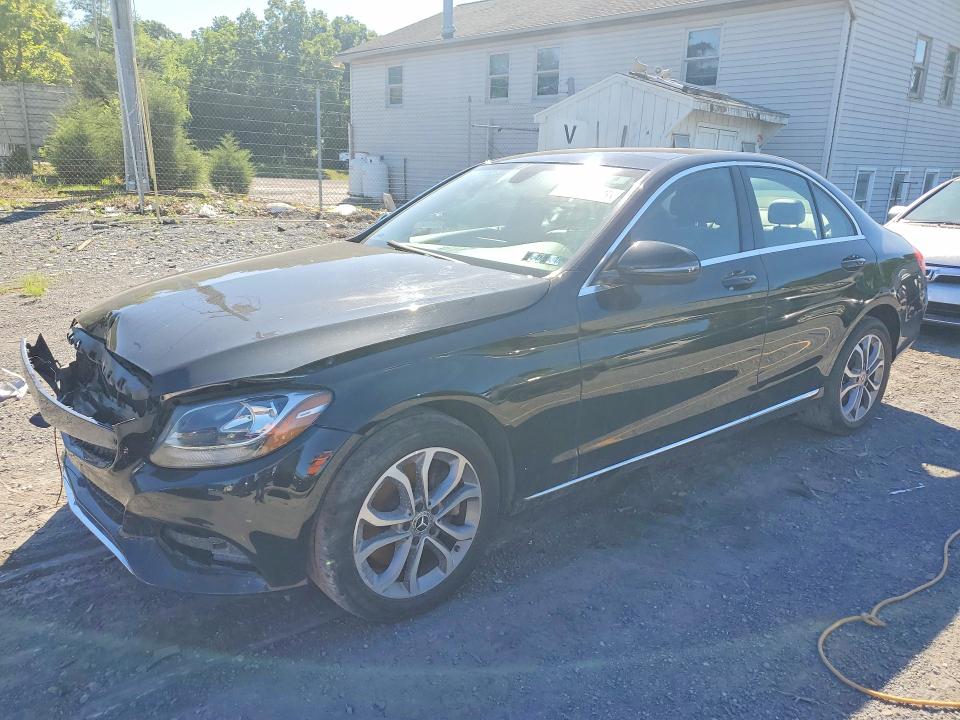 57537876 :رقم المزاد ، 55SWF4KB5HU223936 vin ، 2017 Mercedes-benz C مزاد بيع