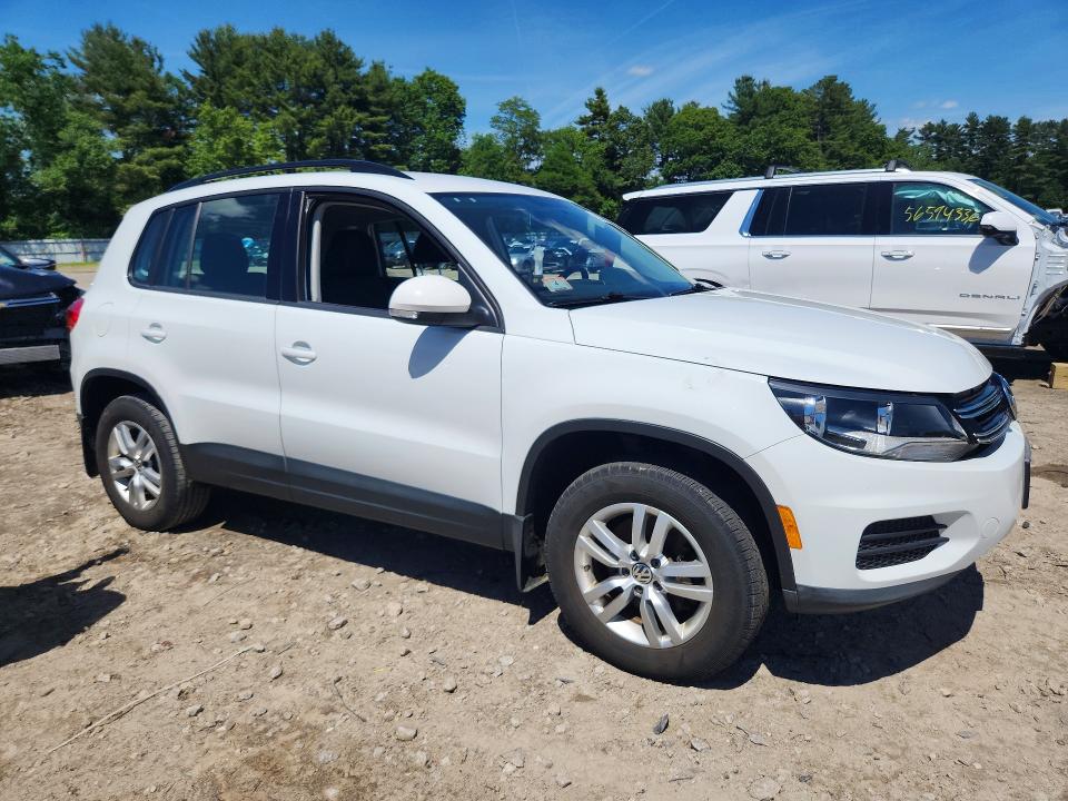 2015 Volkswagen Tiguan მანქანა იყიდება აუქციონზე, vin: WVGBV7AX5FW557650, აუქციონის ნომერი: 56739686