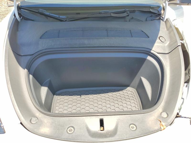 55814436 :رقم المزاد ، 7SAYGDEFXNF307271 vin ، 2022 Tesla Model Y مزاد بيع