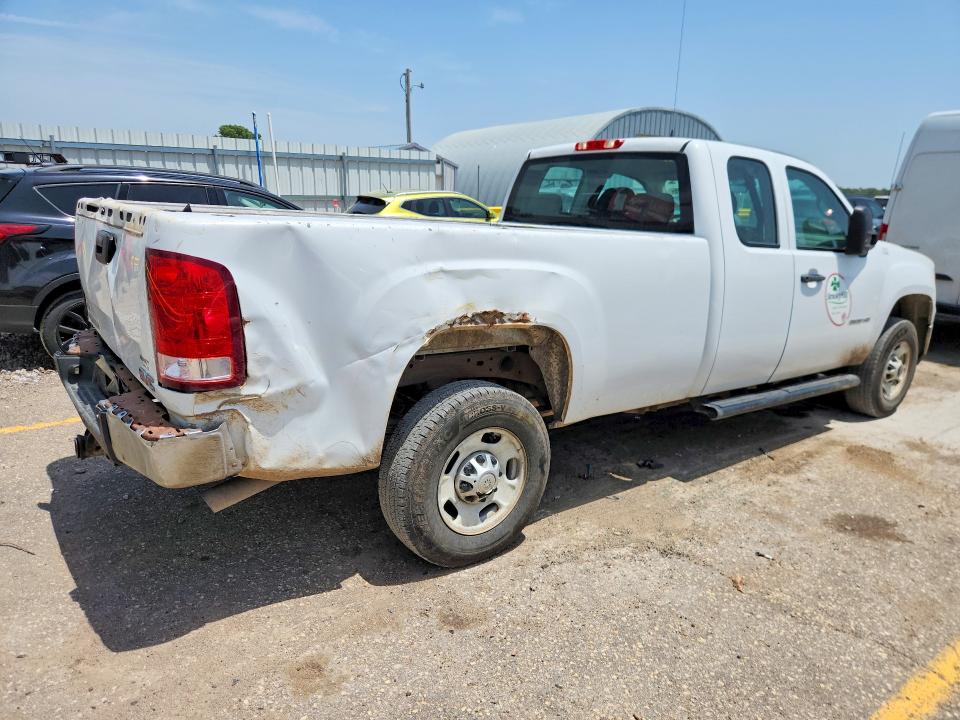 85984525 :رقم المزاد ، 1GT21ZCG2DZ329075 vin ، 2013 Gmc Sierra مزاد بيع