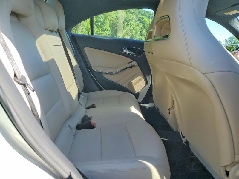 Продажа на аукционе авто 2018 Mercedes-benz Cla, vin: WDDSJ4GB8JN606127, номер лота: 55003096