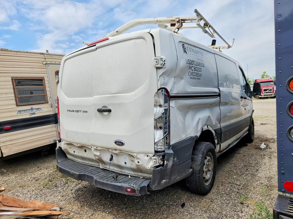 Продажа на аукционе авто 2015 Ford Transit, vin: 1FTNR1YM9FKB14066, номер лота: 64409276