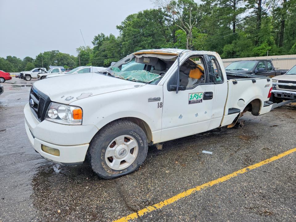 56950156 :رقم المزاد ، 1FTRF02W34KD76323 vin ، 2004 Ford F150 مزاد بيع