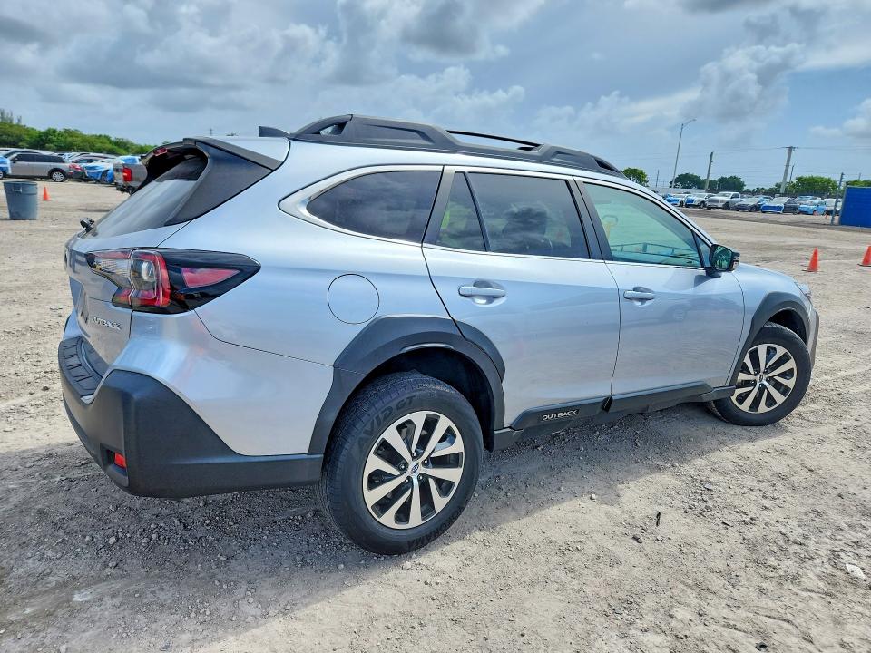 59102556 :رقم المزاد ، 4S4BTAFC3P3110486 vin ، 2023 Subaru Outback مزاد بيع