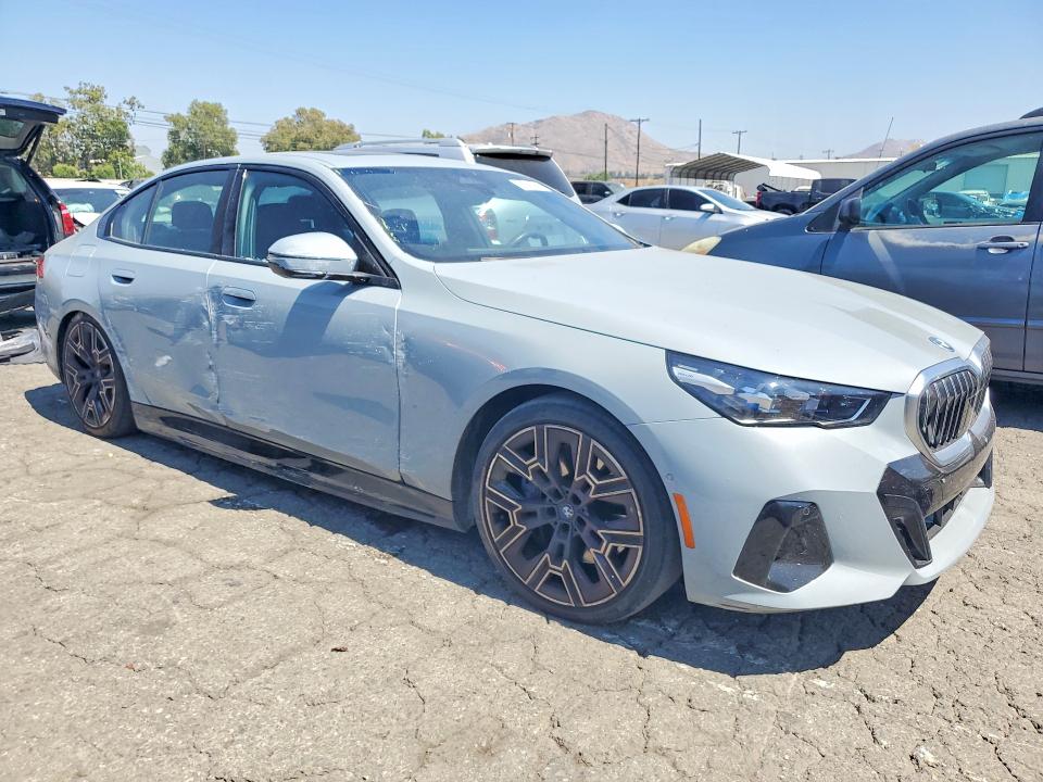 57718796 :رقم المزاد ، WBY33FK04RCR16825 vin ، 2024 Bmw I5 مزاد بيع