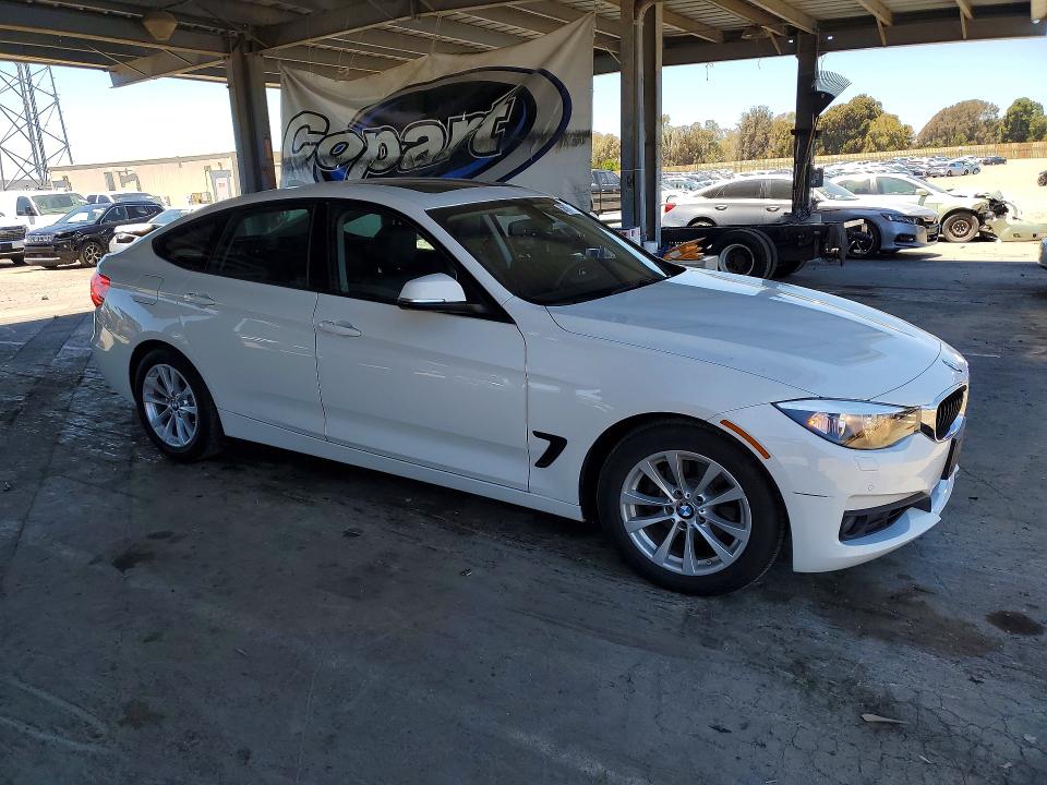 56797666 :رقم المزاد ، WBA3X5C55FD562231 vin ، 2015 Bmw 328 مزاد بيع