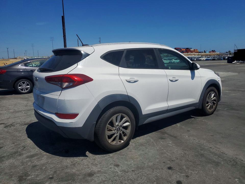 2017 Hyundai Tucson მანქანა იყიდება აუქციონზე, vin: KM8J33A40HU297530, აუქციონის ნომერი: 59193556