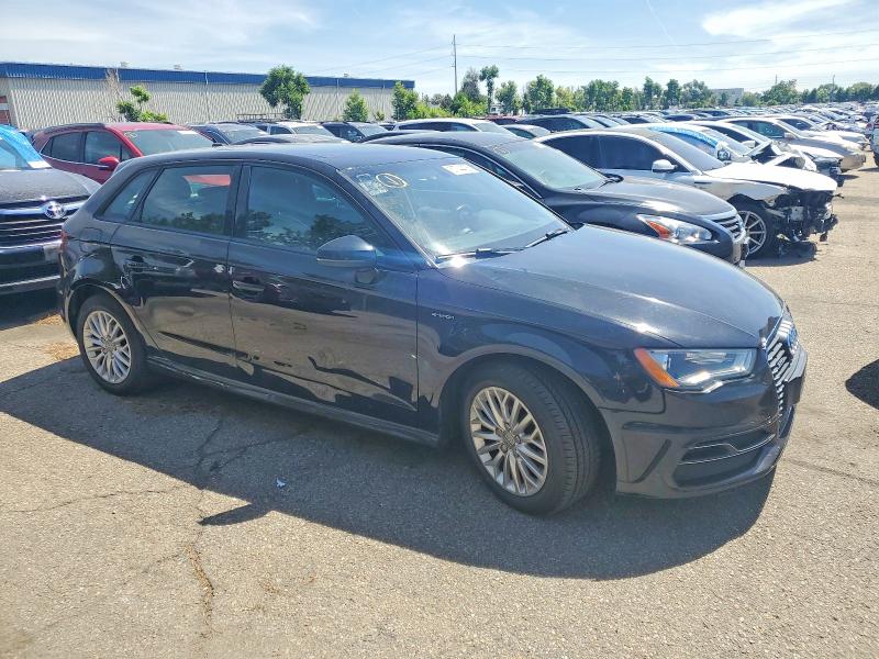 Продаж на аукціоні авто 2016 Audi A3, vin: WAUVPBFF6GA092824, номер лоту: 57744406