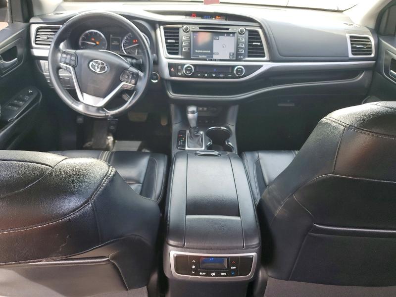 Продажа на аукционе авто 2017 Toyota Highlander, vin: 5TDJZRFHXHS443857, номер лота: 55070036