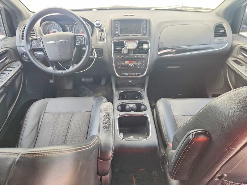 Продажа на аукционе авто 2015 Chrysler Town & Country, vin: 2C4RC1HG4FR562116, номер лота: 55748586