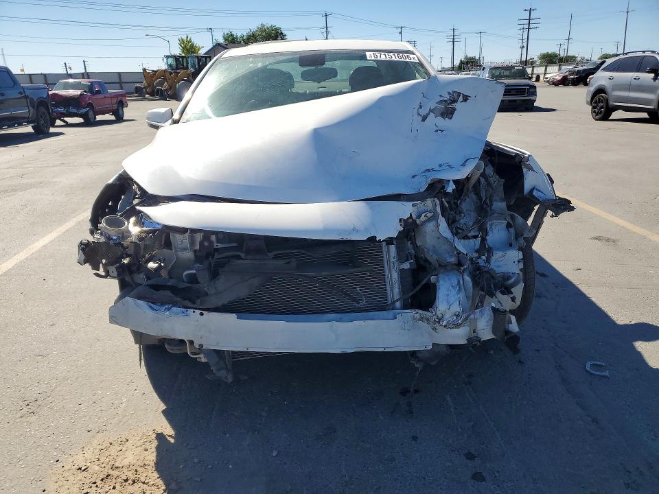 57151606 :رقم المزاد ، 1G11D5SL0FU117102 vin ، 2015 Chevrolet Malibu مزاد بيع