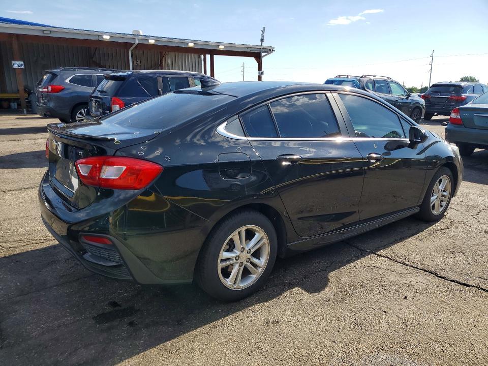 59119836 :رقم المزاد ، 1G1BE5SM2H7261195 vin ، 2017 Chevrolet Cruze مزاد بيع