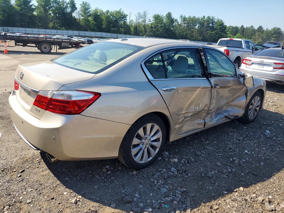 2013 Honda Accord მანქანა იყიდება აუქციონზე, vin: 1HGCR3F82DA041118, აუქციონის ნომერი: 56473446
