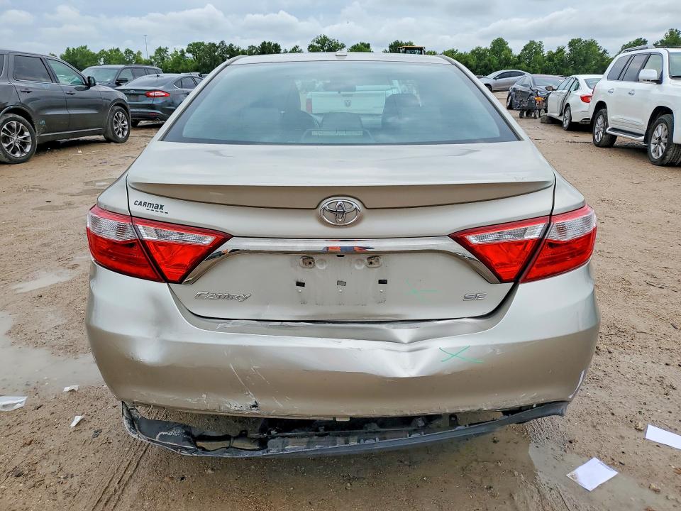 56178946 :رقم المزاد ، 4T1BF1FK6GU125105 vin ، 2016 Toyota Camry مزاد بيع