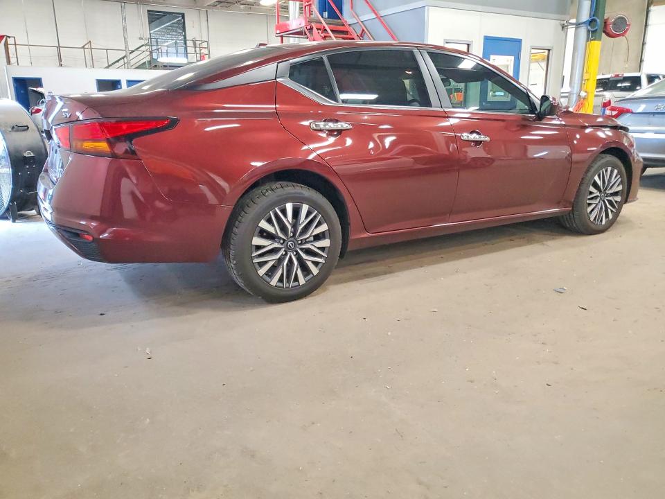 56154166 :رقم المزاد ، 1N4BL4DW8PN347049 vin ، 2023 Nissan Altima مزاد بيع