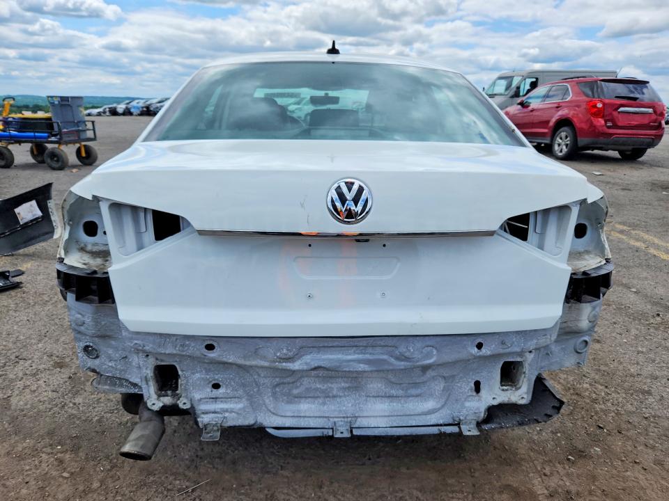 54399496 :رقم المزاد ، 1VWDT7A31HC020307 vin ، 2017 Volkswagen Passat مزاد بيع