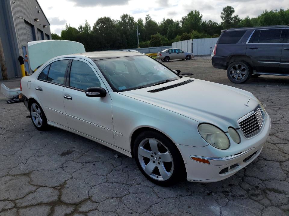 57829786 :رقم المزاد ، WDBUF70J94A462220 vin ، 2004 Mercedes-benz E مزاد بيع