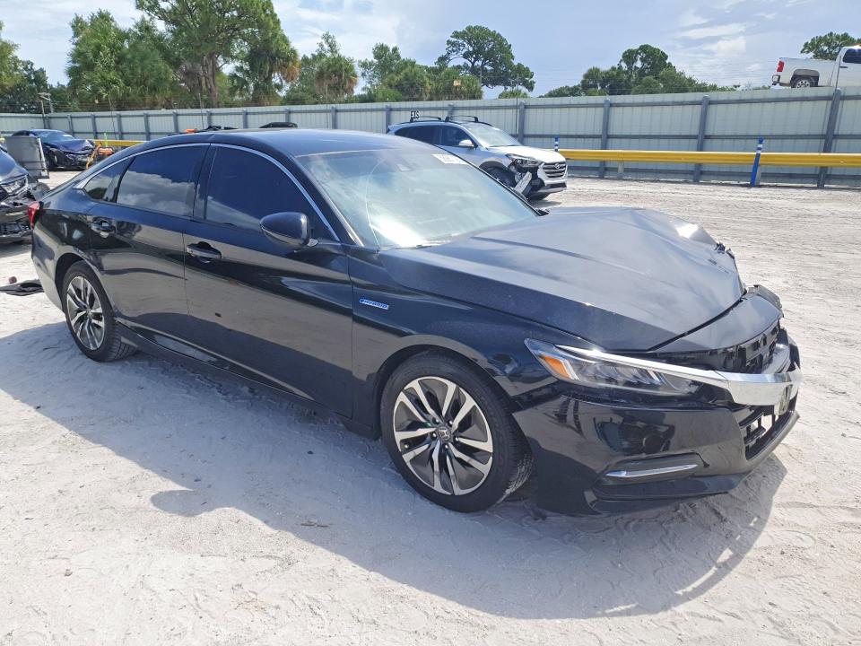 58987126 :رقم المزاد ، 1HGCV3F1XJA012749 vin ، 2018 Honda Accord مزاد بيع