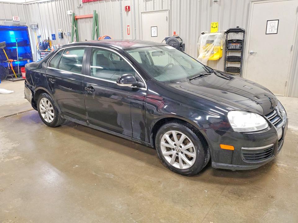 57737556 :رقم المزاد ، 3VWRX7AJ6AM041537 vin ، 2010 Volkswagen Jetta مزاد بيع