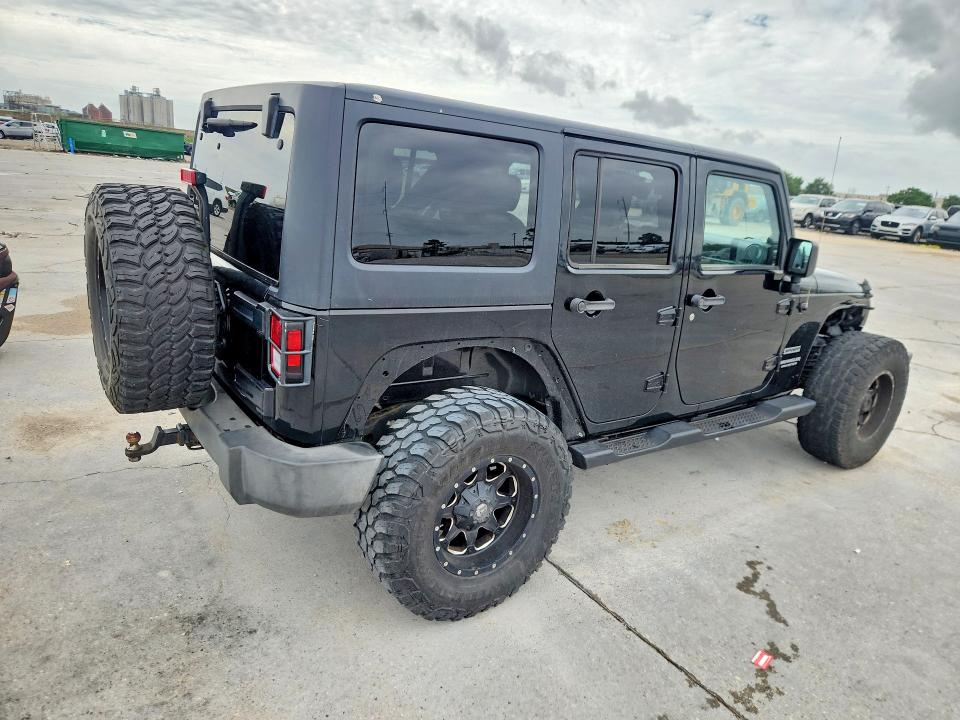 2013 Jeep Wrangler Unlimited მანქანა იყიდება აუქციონზე, vin: 1C4BJWDG4DL674012, აუქციონის ნომერი: 58209366