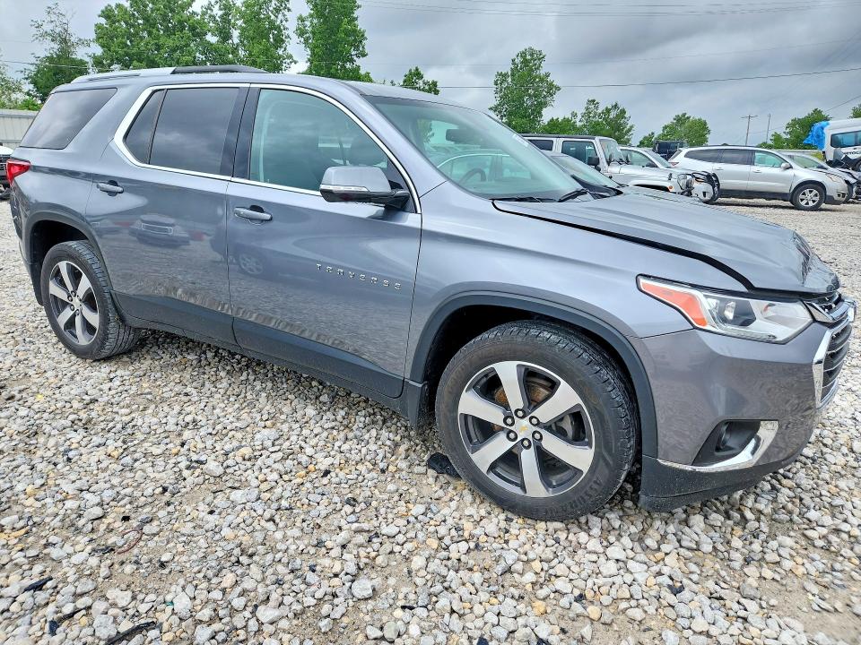 56047826 :رقم المزاد ، 1GNEVHKW1JJ199876 vin ، 2018 Chevrolet Traverse مزاد بيع