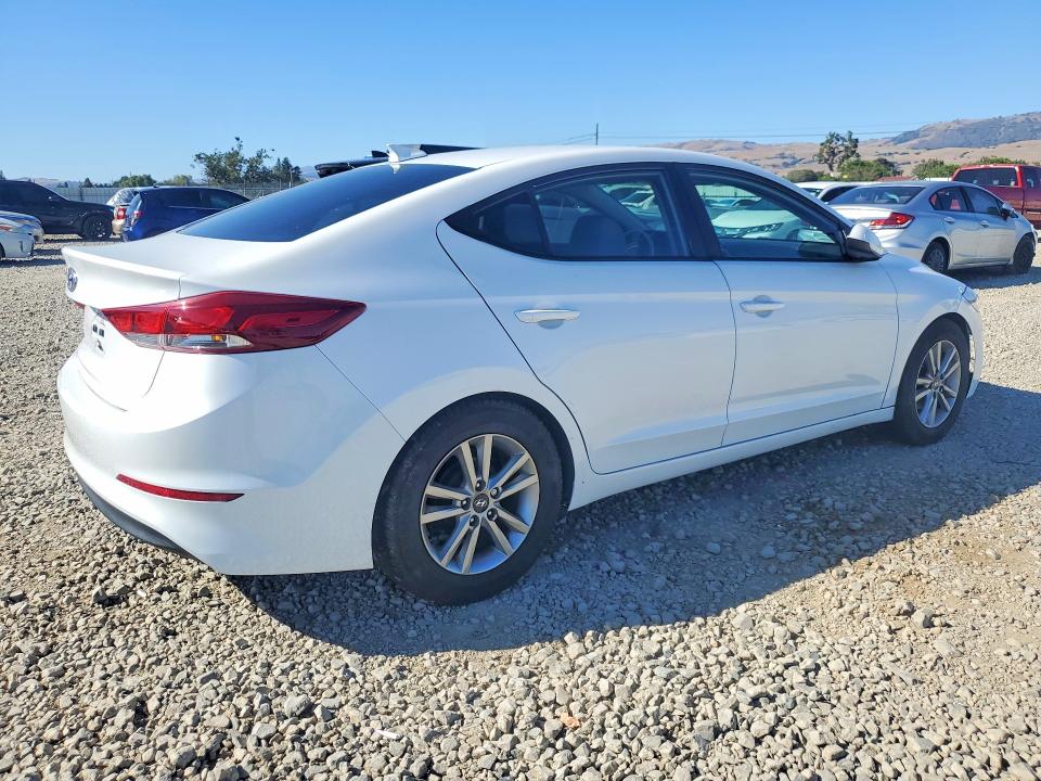 48965796 :رقم المزاد ، 5NPD84LFXHH033202 vin ، 2017 Hyundai Elantra مزاد بيع
