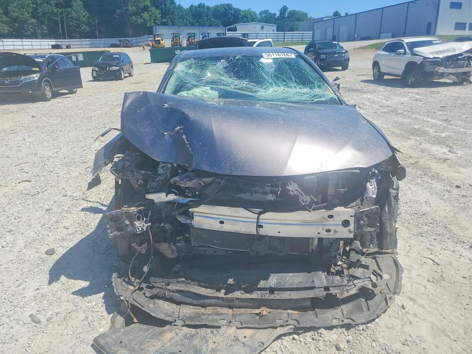 56116166 :رقم المزاد ، 4T1G11AK1MU417221 vin ، 2021 Toyota Camry مزاد بيع