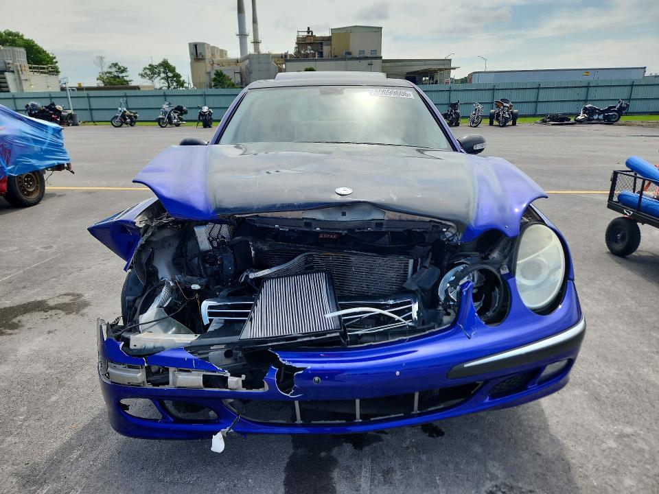 59099606 :رقم المزاد ، WDBUF56JX6A958254 vin ، 2006 Mercedes-benz E مزاد بيع
