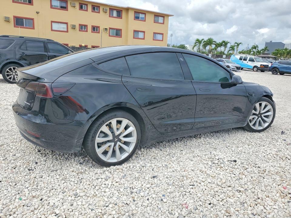 56734446 :رقم المزاد ، 5YJ3E1EB6JF184636 vin ، 2018 Tesla Model 3 مزاد بيع