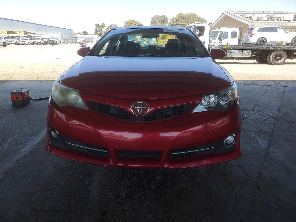 58208476 :رقم المزاد ، 4T1BF1FKXCU628467 vin ، 2012 Toyota Camry مزاد بيع