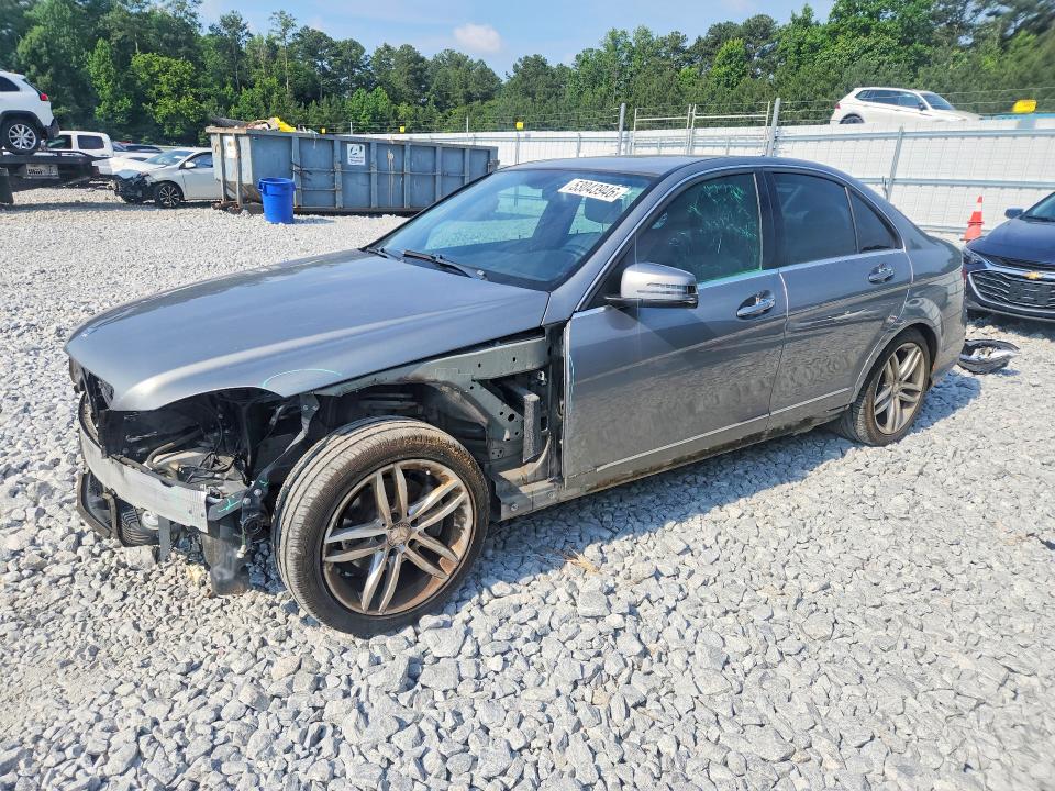 2013 Mercedes-benz C მანქანა იყიდება აუქციონზე, vin: WDDGF4HB7DA857416, აუქციონის ნომერი: 53043946