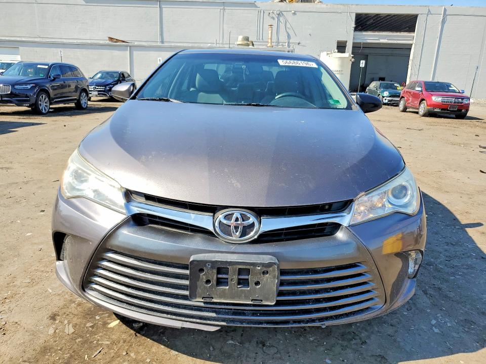 2016 Toyota Camry მანქანა იყიდება აუქციონზე, vin: 4T4BF1FK4GR556631, აუქციონის ნომერი: 56686196