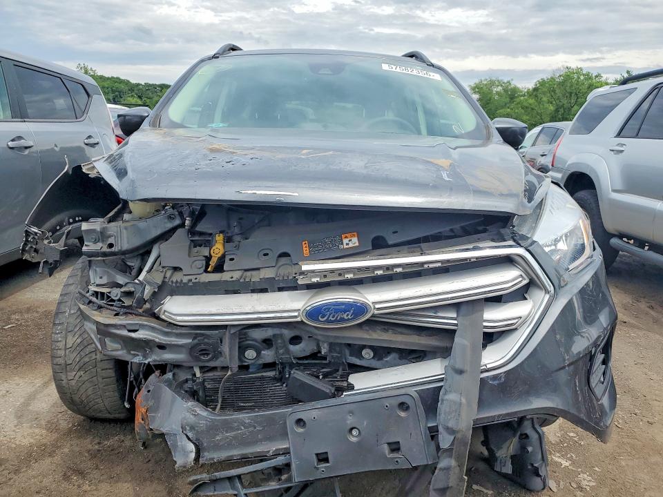 Продажа на аукционе авто 2018 Ford Escape, vin: 1FMCU0GD4JUD07073, номер лота: 57582356